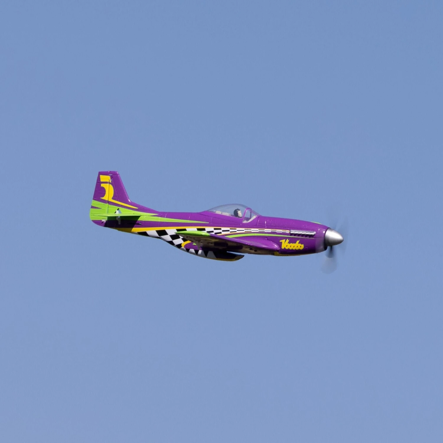 E-flite UMX P-51D Voodoo BNF Basic Electric Airplane (493mm) W/AS3X & SAFE Select #EFLU4350 5 E-flite UMX P-51D Voodoo BNF Basic Electric Airplane (493mm) W/AS3X & SAFE Select #EFLU4350 - Image 3