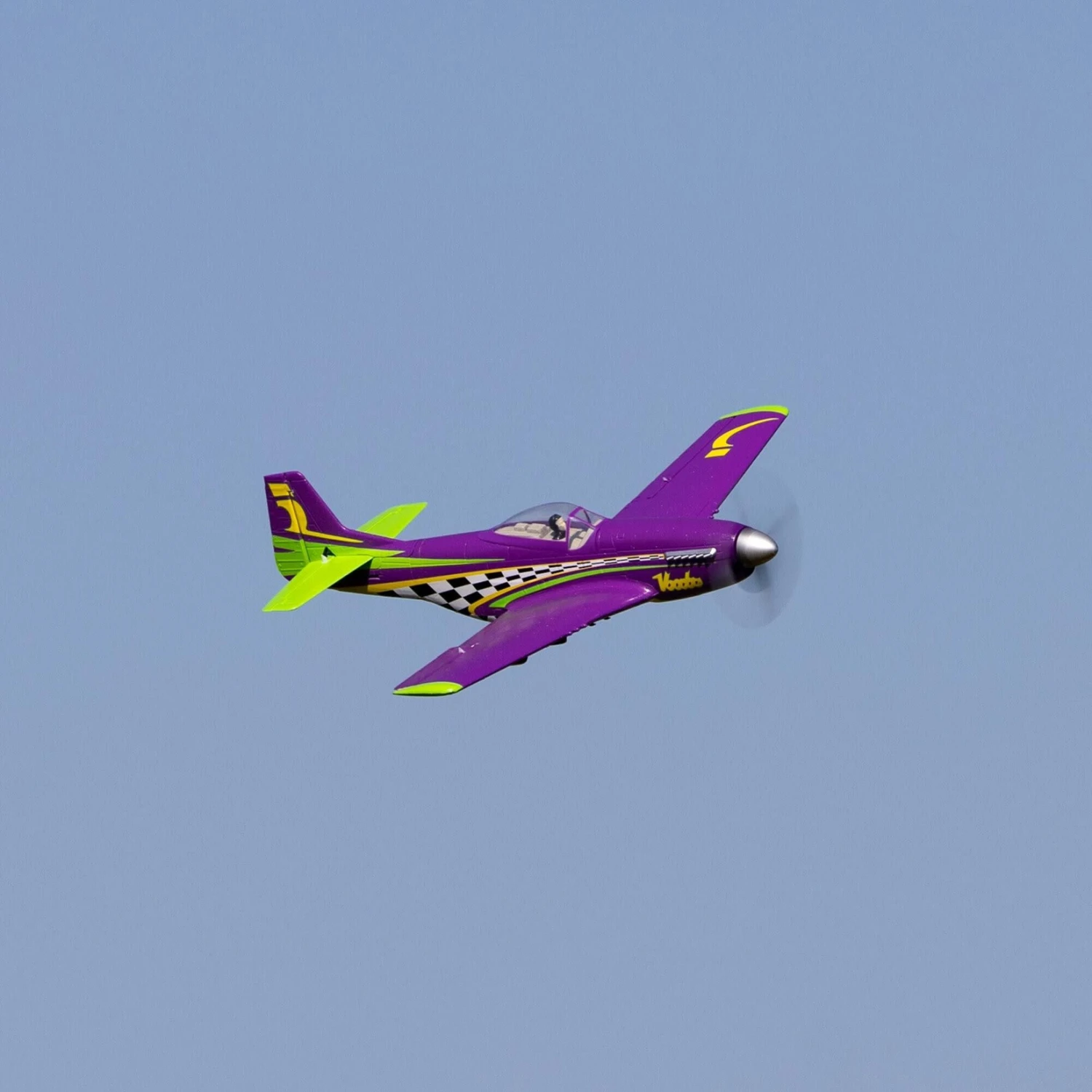 E-flite UMX P-51D Voodoo BNF Basic Electric Airplane (493mm) W/AS3X & SAFE Select #EFLU4350 6 E-flite UMX P-51D Voodoo BNF Basic Electric Airplane (493mm) W/AS3X & SAFE Select #EFLU4350 - Image 4
