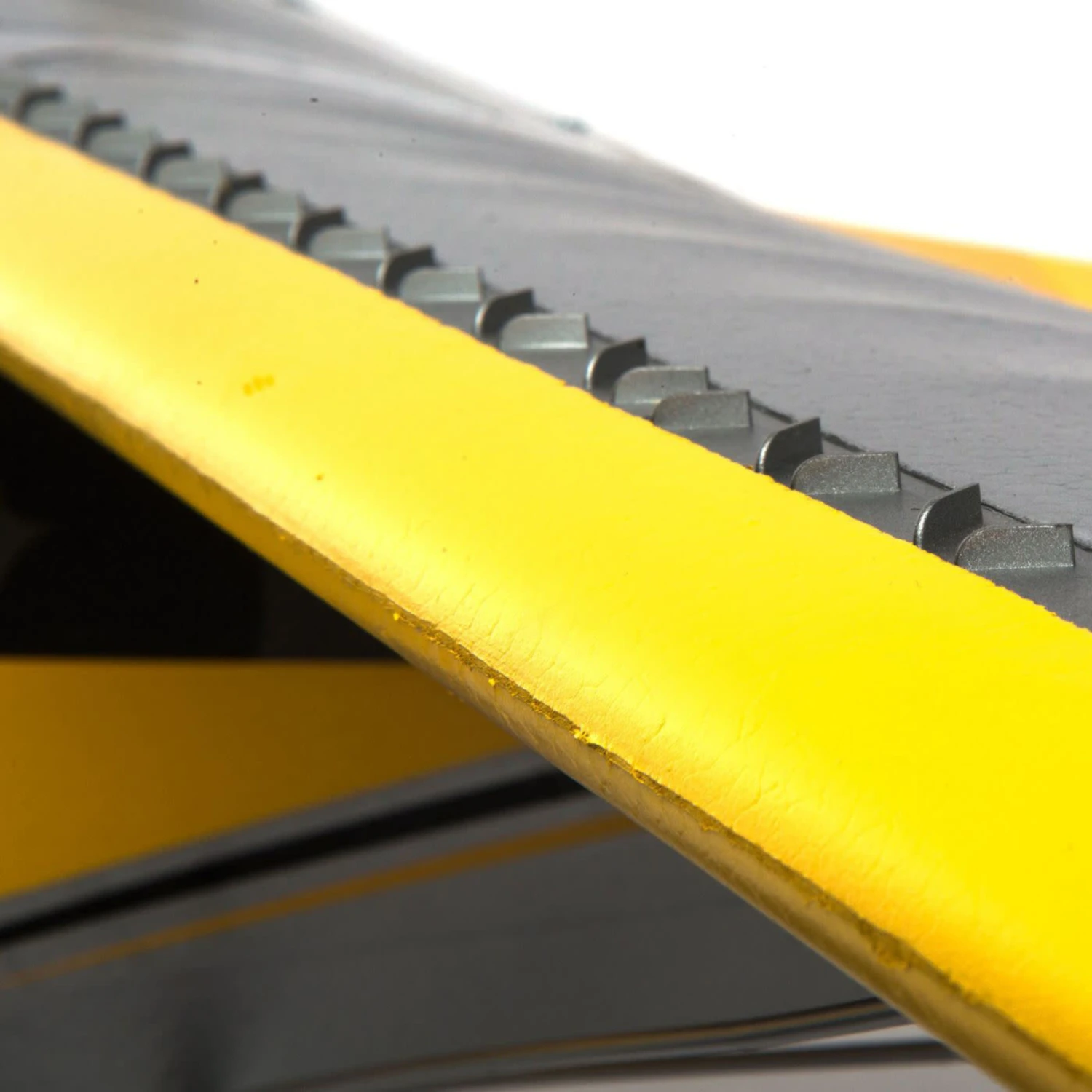 HobbyZone Carbon Cub S 2 1.3m RTF Basic Electric Airplane (1300mm) W/SAFE Technology #HBZ320001 12 HobbyZone Carbon Cub S 2 1.3m RTF Basic Electric Airplane (1300mm) W/SAFE Technology #HBZ320001 - Image 10